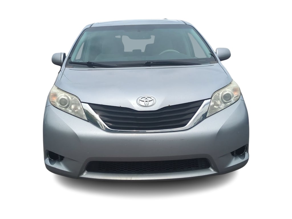 Thumbnail: 2013 Toyota Sienna - 6