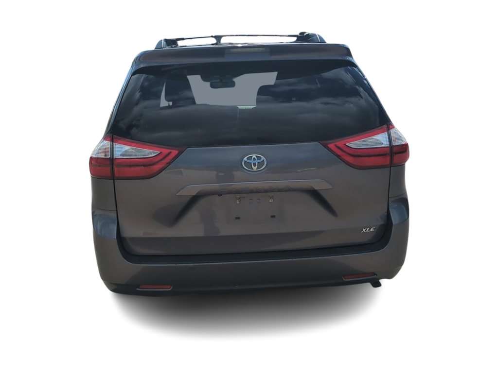 Thumbnail: 2015 Toyota Sienna - 5