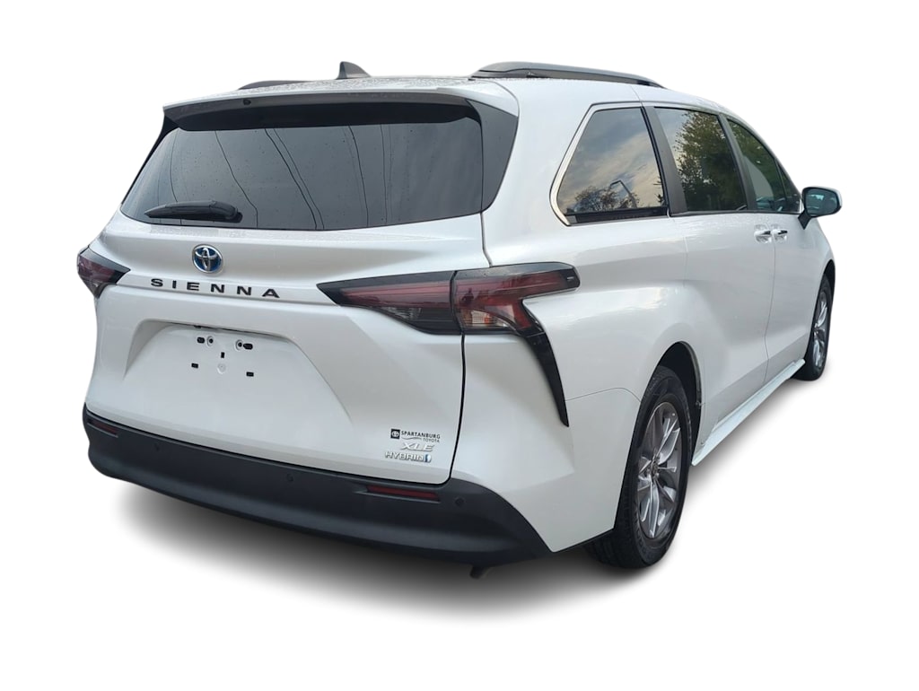 Thumbnail: 2024 Toyota Sienna - 21