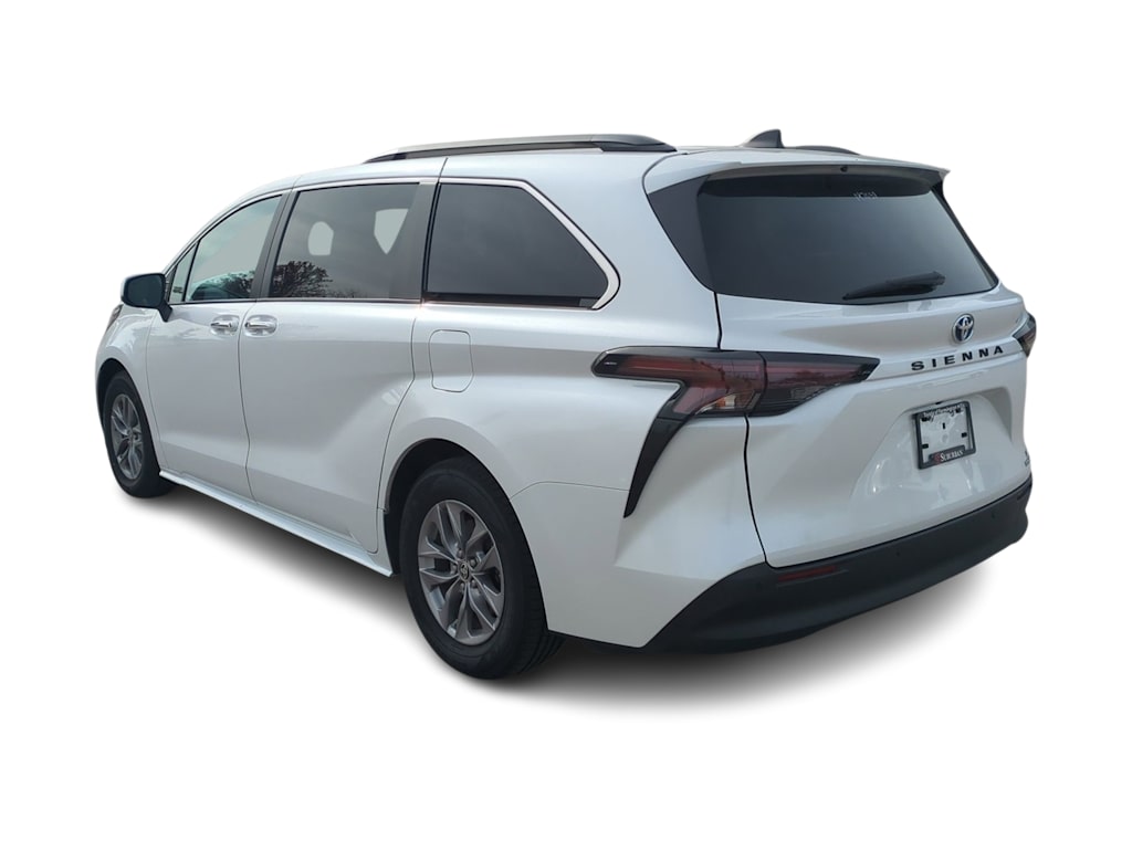 Thumbnail: 2024 Toyota Sienna - 4