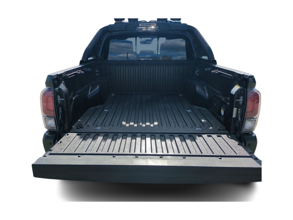 Thumbnail: 2020 Toyota Tacoma - 18