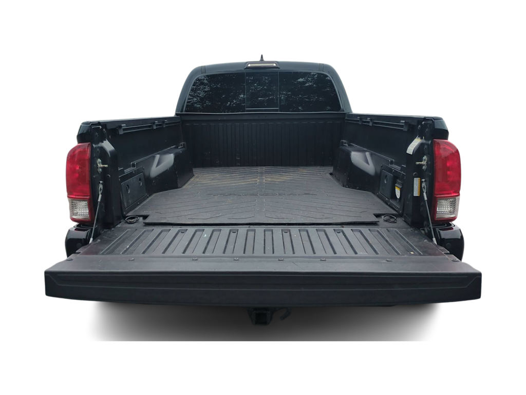Thumbnail: 2017 Toyota Tacoma - 17