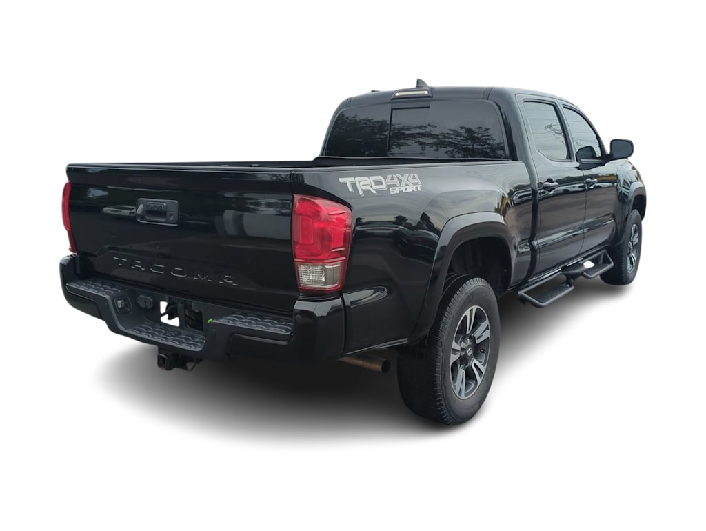 Thumbnail: 2017 Toyota Tacoma - 22