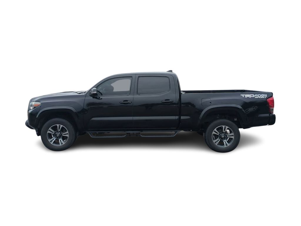 Thumbnail: 2017 Toyota Tacoma - 3
