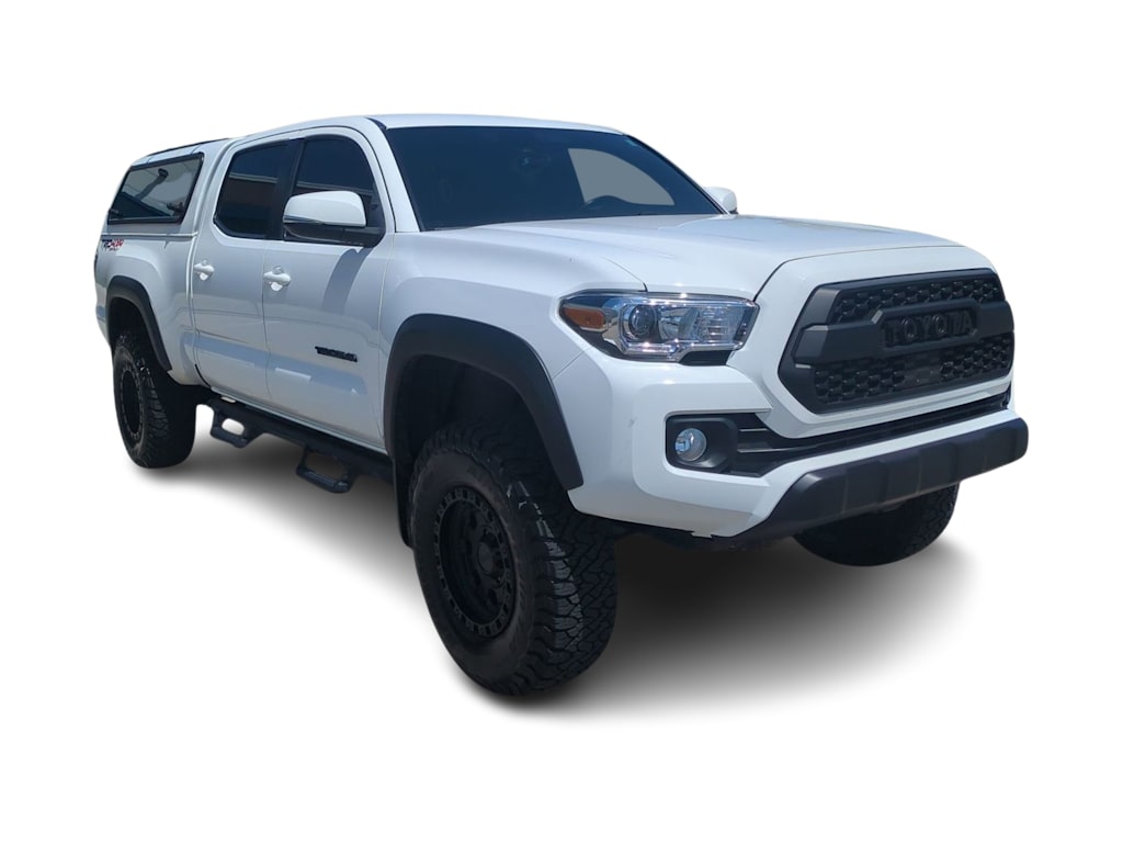 Thumbnail: 2020 Toyota Tacoma - 20