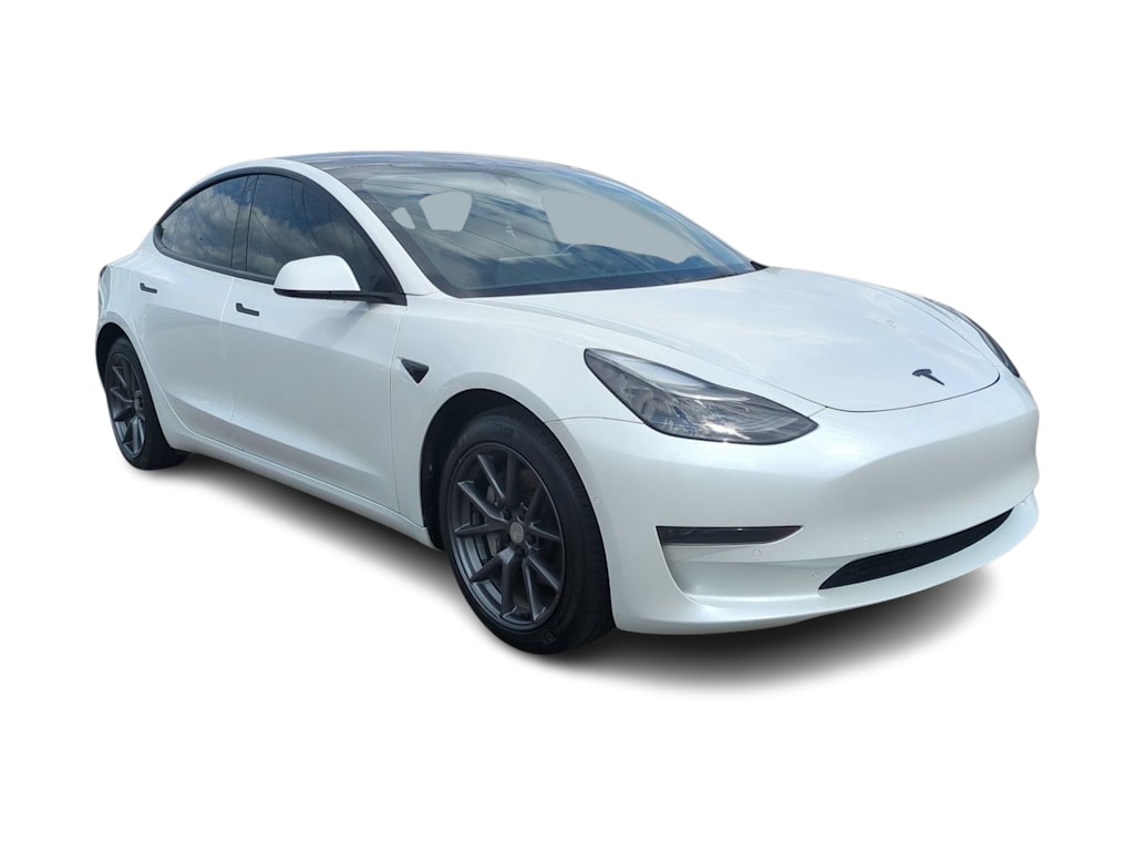 Thumbnail: 2022 Tesla Model 3 - 17