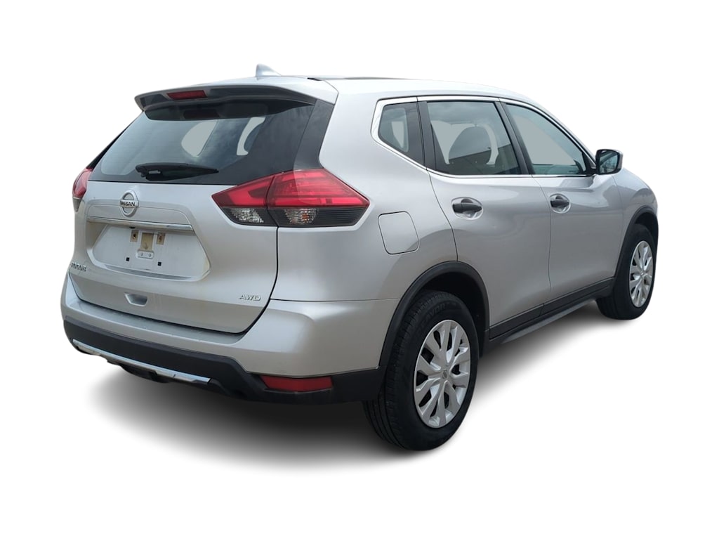Thumbnail: 2017 Nissan Rogue - 22