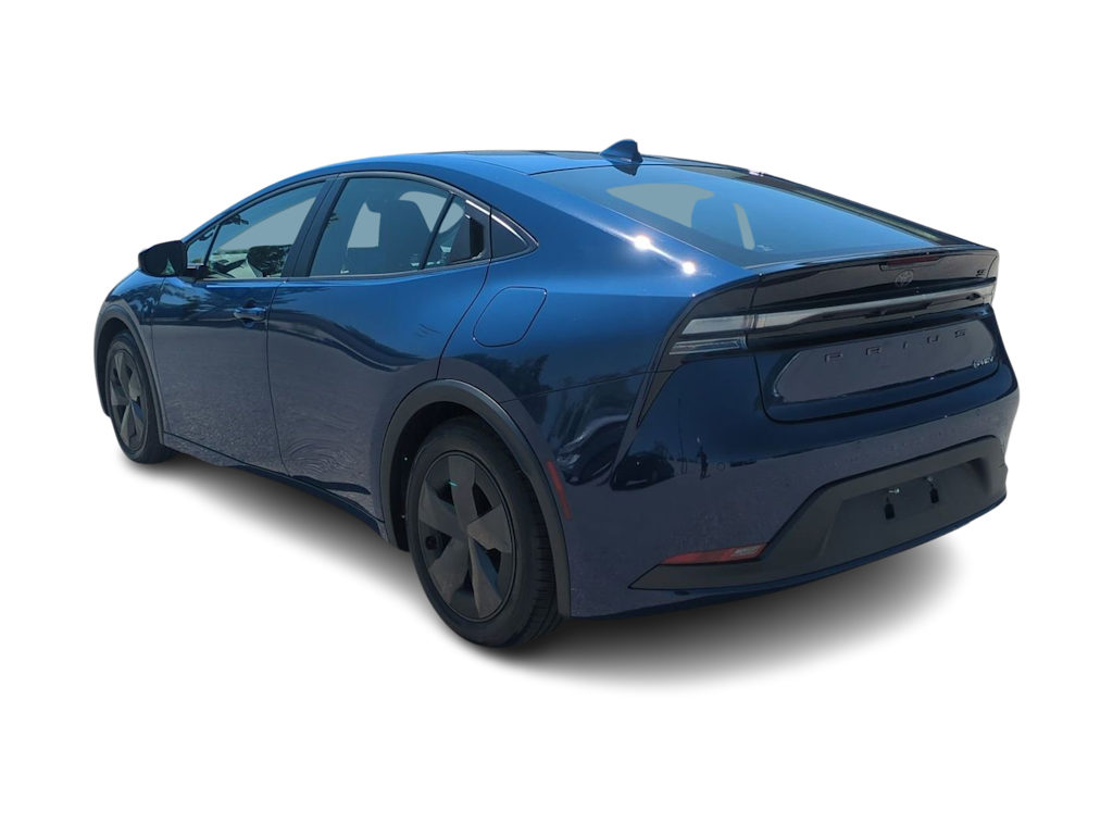 Thumbnail: 2025 Toyota Prius v - 4