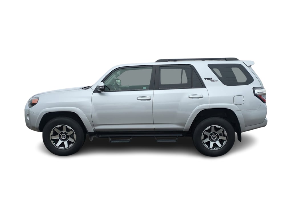 Thumbnail: 2022 Toyota 4Runner - 3