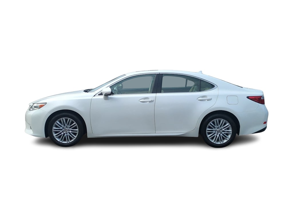 Thumbnail: 2014 Lexus ES - 3