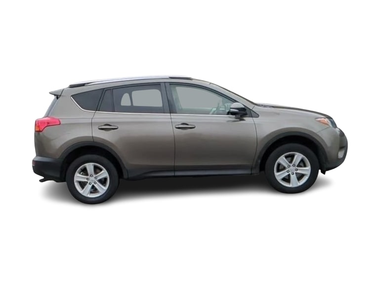 2013 Toyota RAV4 XLE 23