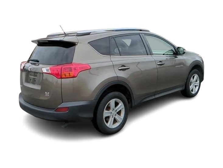 2013 Toyota RAV4 XLE 22