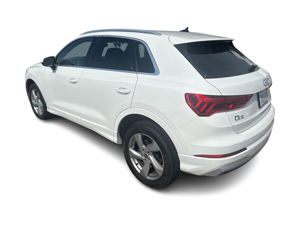 Thumbnail: 2021 Audi Q3 - 3
