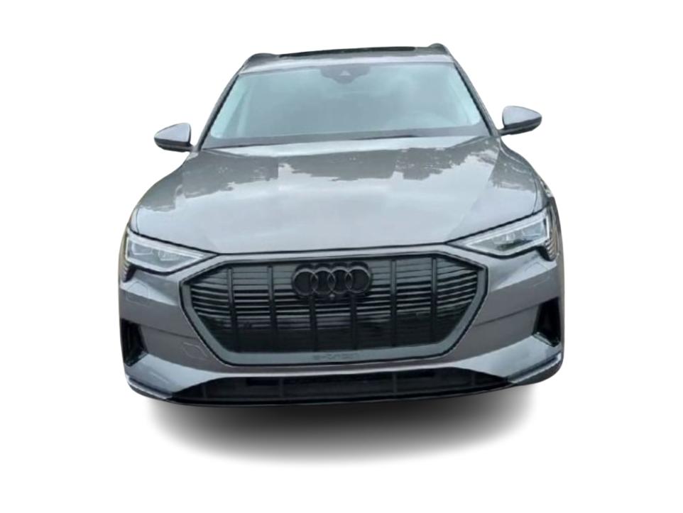 Thumbnail: 2022 Audi e-tron - 6