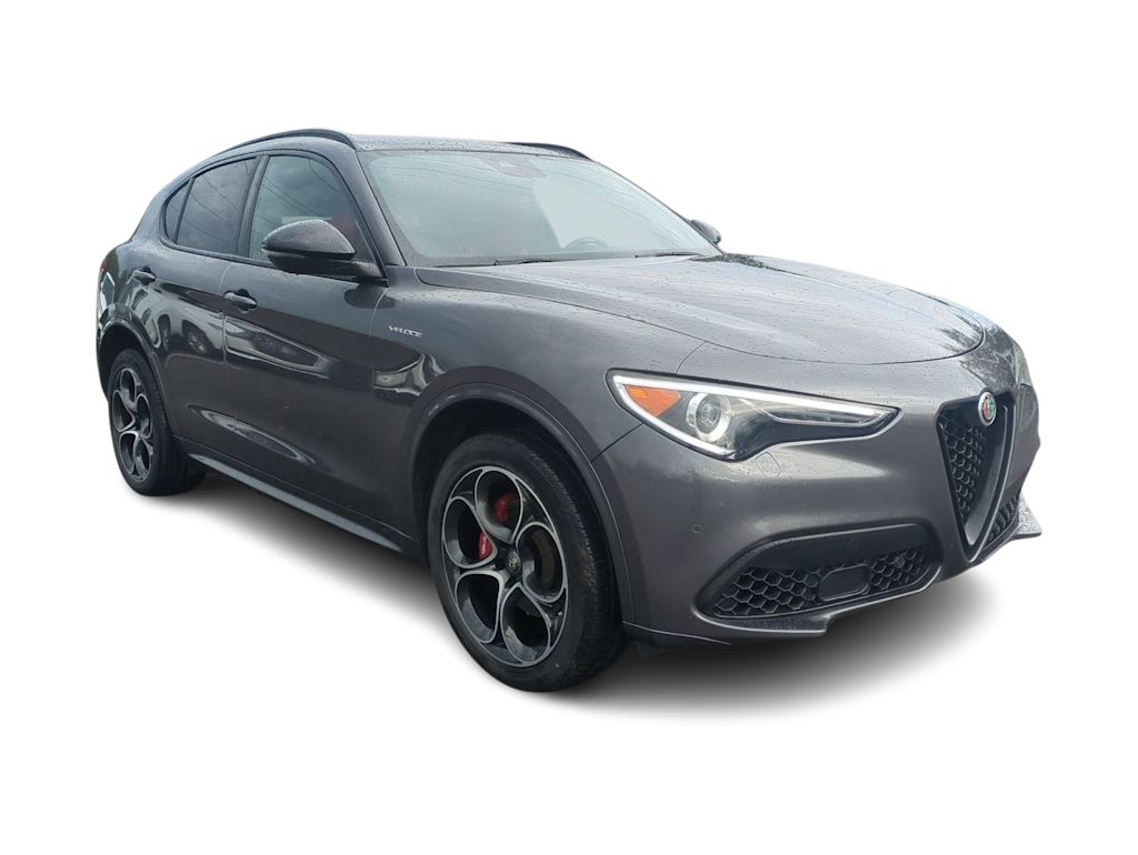 Thumbnail: 2023 Alfa Romeo Stelvio - 20