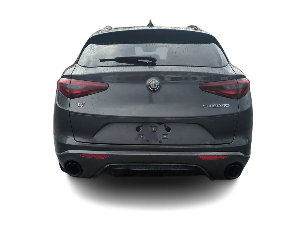 Thumbnail: 2023 Alfa Romeo Stelvio - 5
