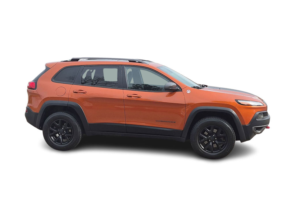 Thumbnail: 2016 Jeep Cherokee - 28