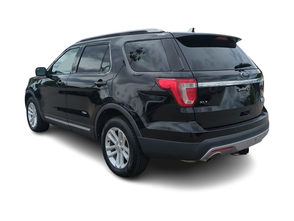 Thumbnail: 2016 Ford Explorer - 4