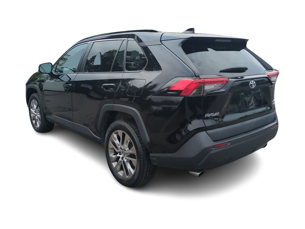 Thumbnail: 2021 Toyota RAV4 - 4
