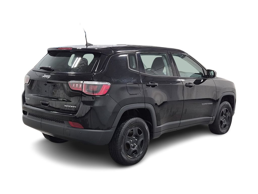 Thumbnail: 2018 Jeep Compass - 22