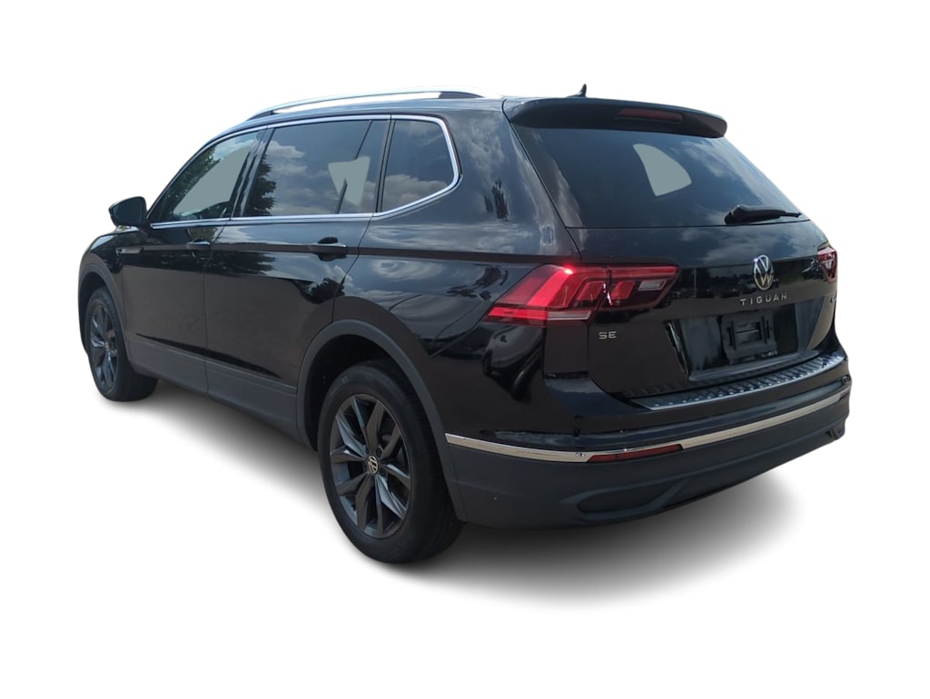 Thumbnail: 2023 Volkswagen Tiguan - 4
