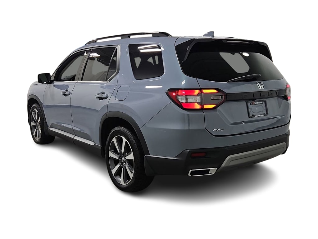 Thumbnail: 2023 Honda Pilot - 4