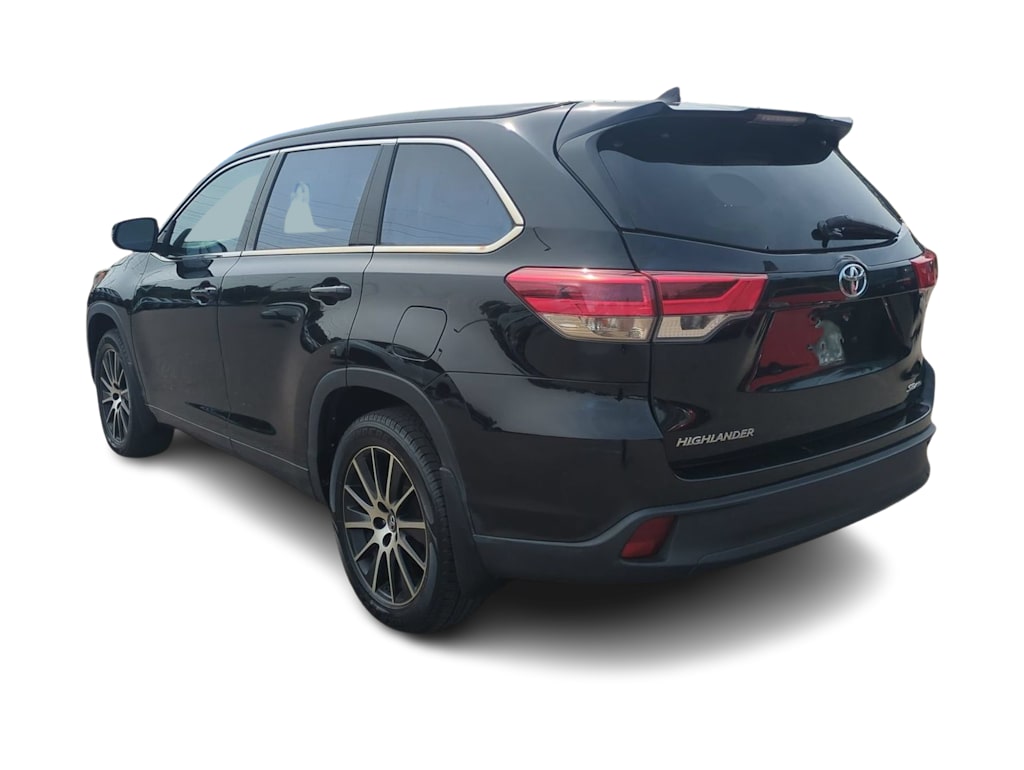 Thumbnail: 2018 Toyota Highlander - 4
