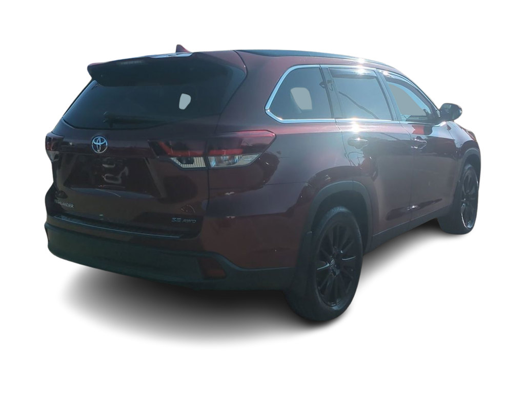 Thumbnail: 2019 Toyota Highlander - 22