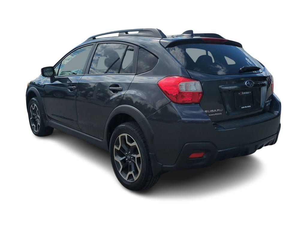 Thumbnail: 2017 Subaru Crosstrek - 4