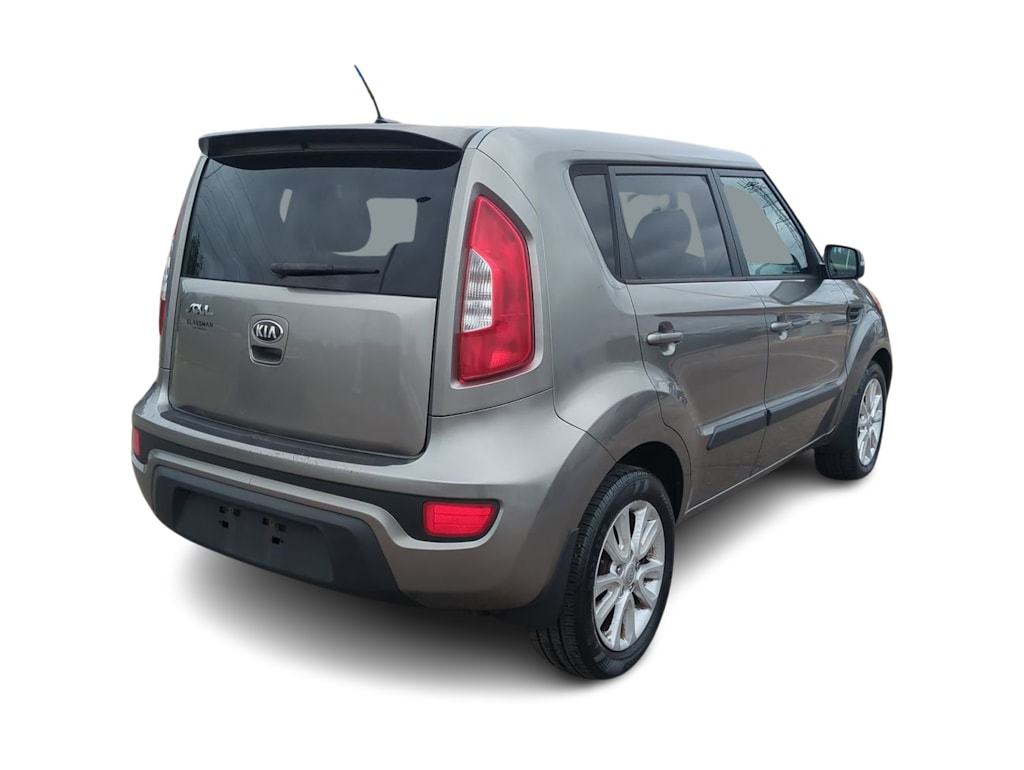 Thumbnail: 2013 Kia Soul - 21