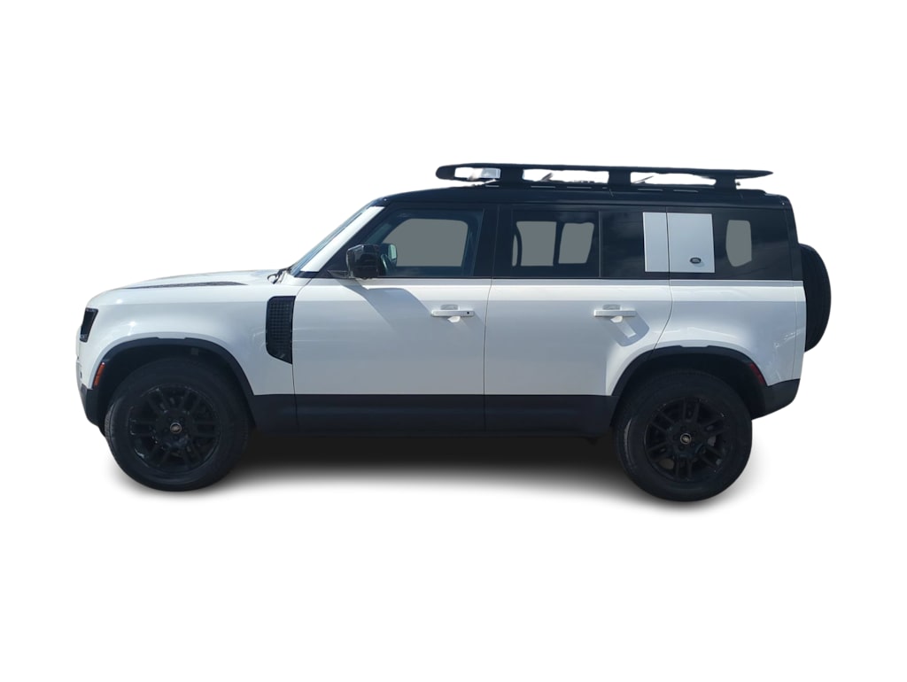 Thumbnail: 2023 Land Rover Defender - 3