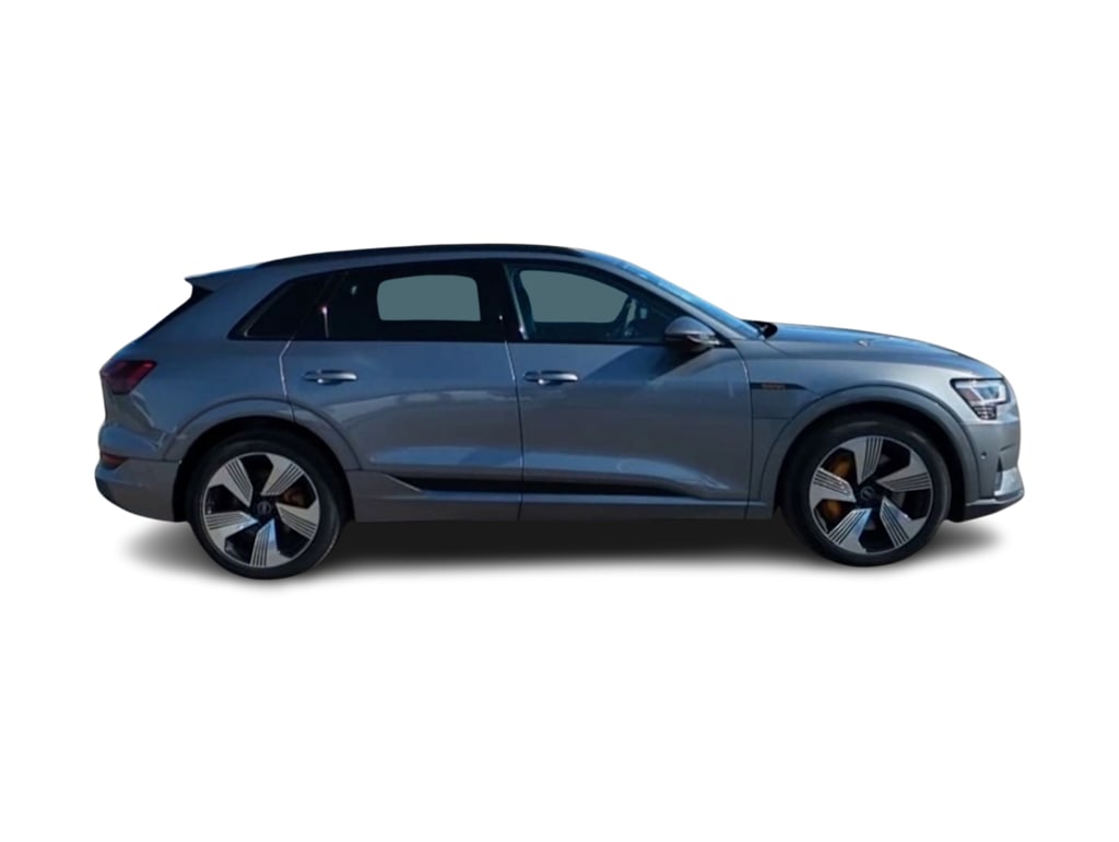 2022 Audi e-tron Premium Plus 21