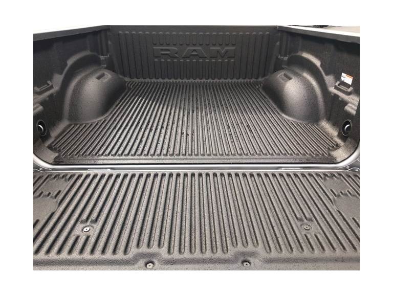 Thumbnail: 2025 RAM 1500 - 18