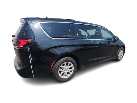 Thumbnail: 2023 Chrysler Pacifica - 20