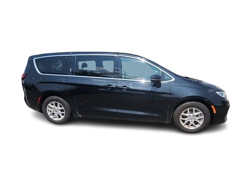 Thumbnail: 2023 Chrysler Pacifica - 16