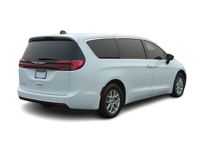 Thumbnail: 2024 Chrysler Pacifica - 22