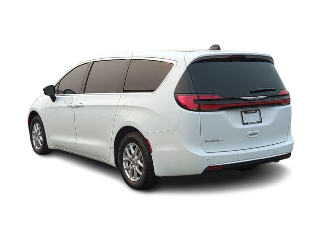Thumbnail: 2024 Chrysler Pacifica - 4