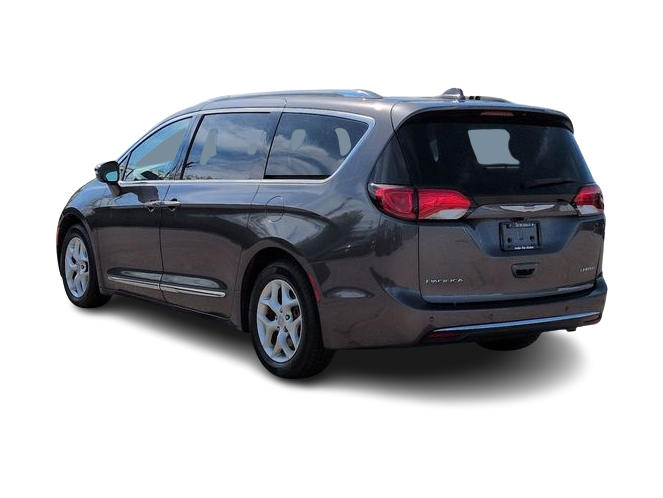 Thumbnail: 2020 Chrysler Pacifica - 4