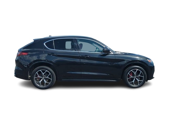Thumbnail: 2021 Alfa Romeo Stelvio - 23