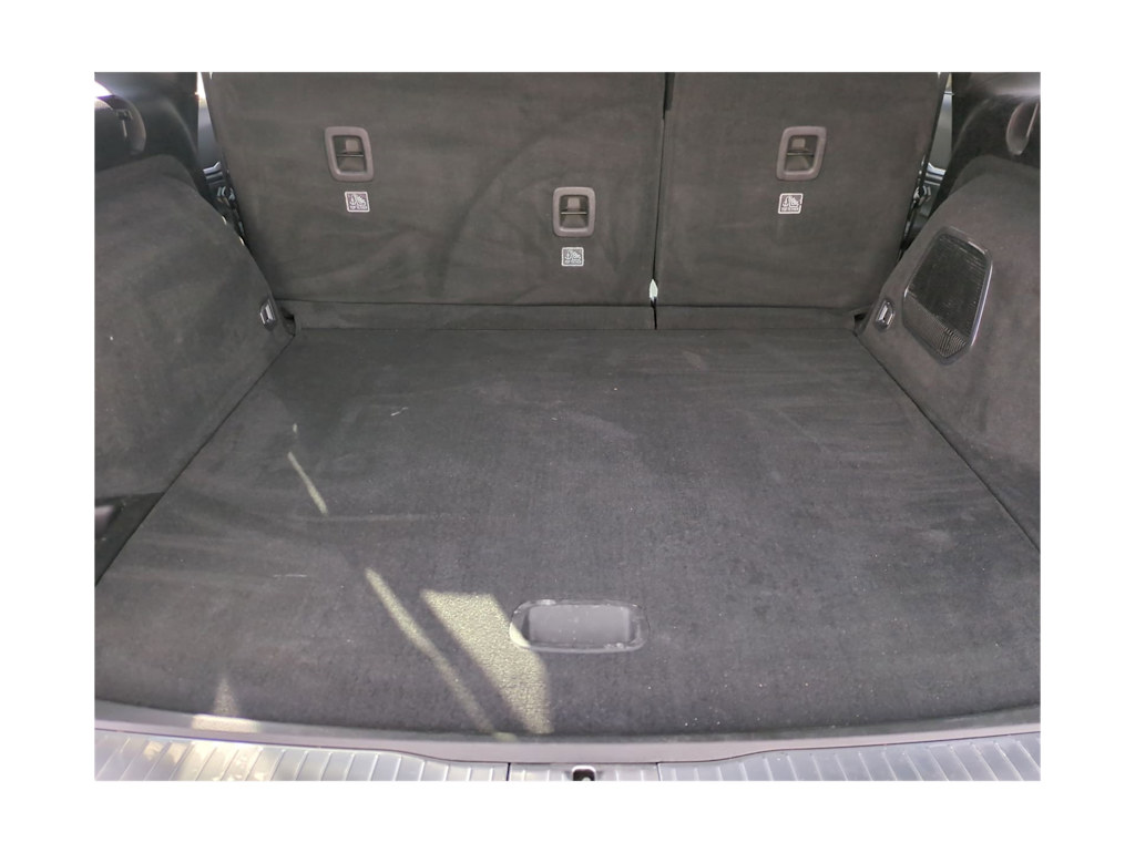 Thumbnail: 2022 Jeep Grand Cherokee - 17