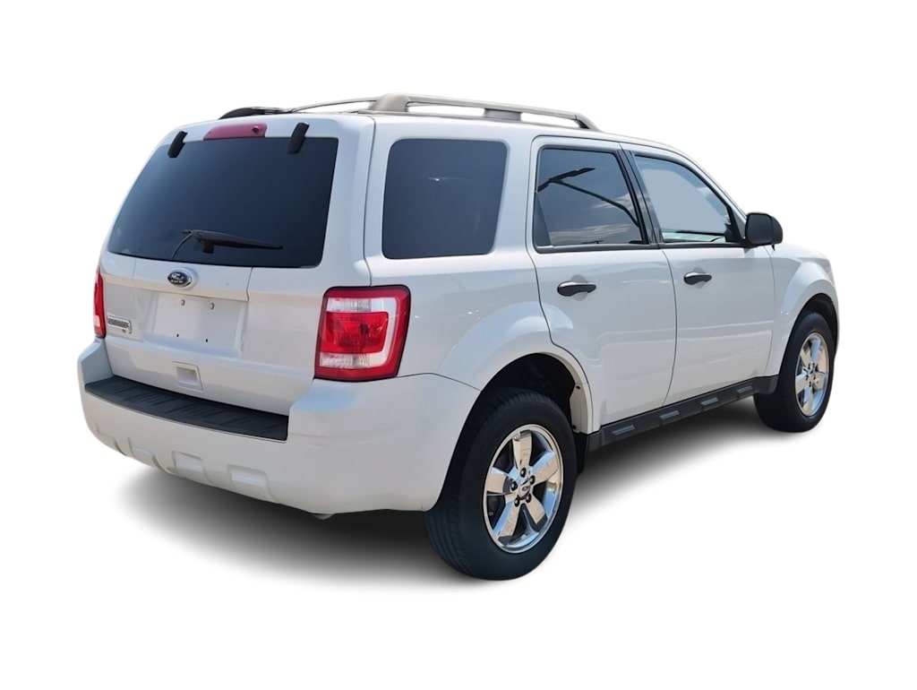 Thumbnail: 2011 Ford Escape - 22