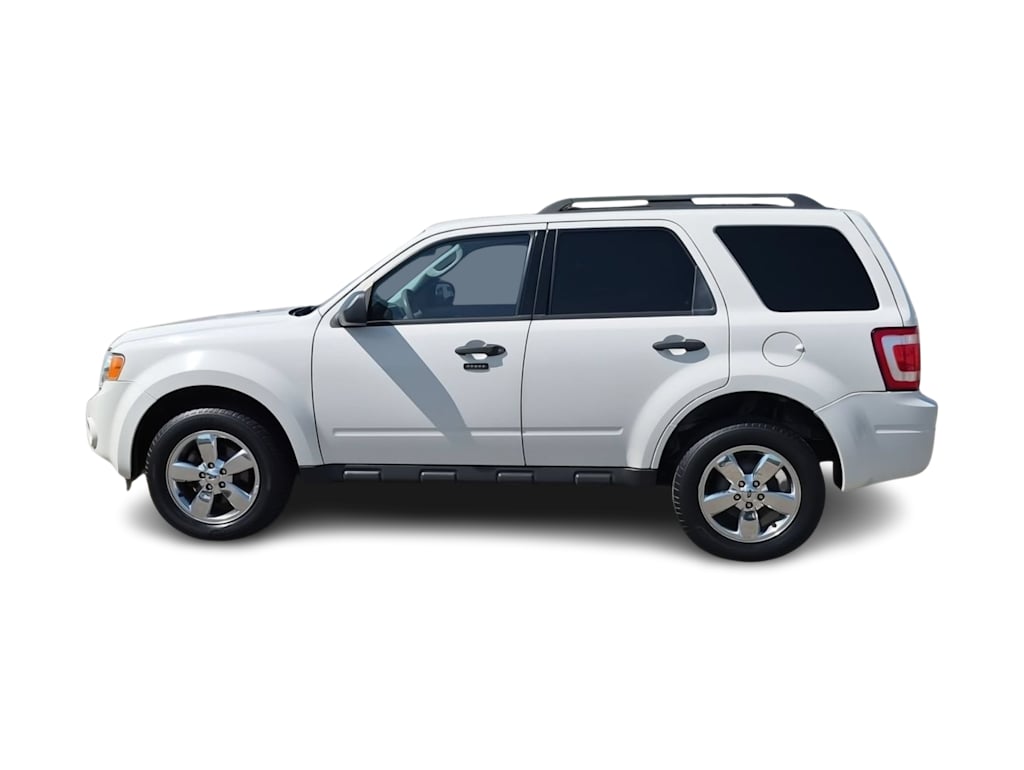 Thumbnail: 2011 Ford Escape - 3