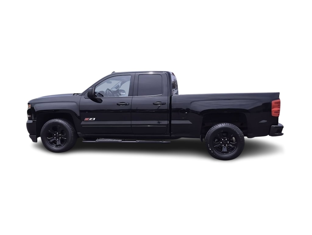 Thumbnail: 2017 Chevrolet Silverado 1500 - 3