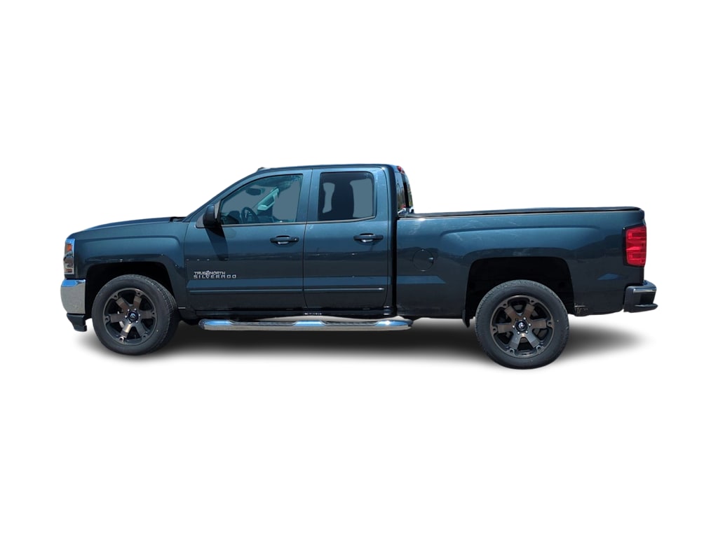 Thumbnail: 2018 Chevrolet Silverado 1500 - 3