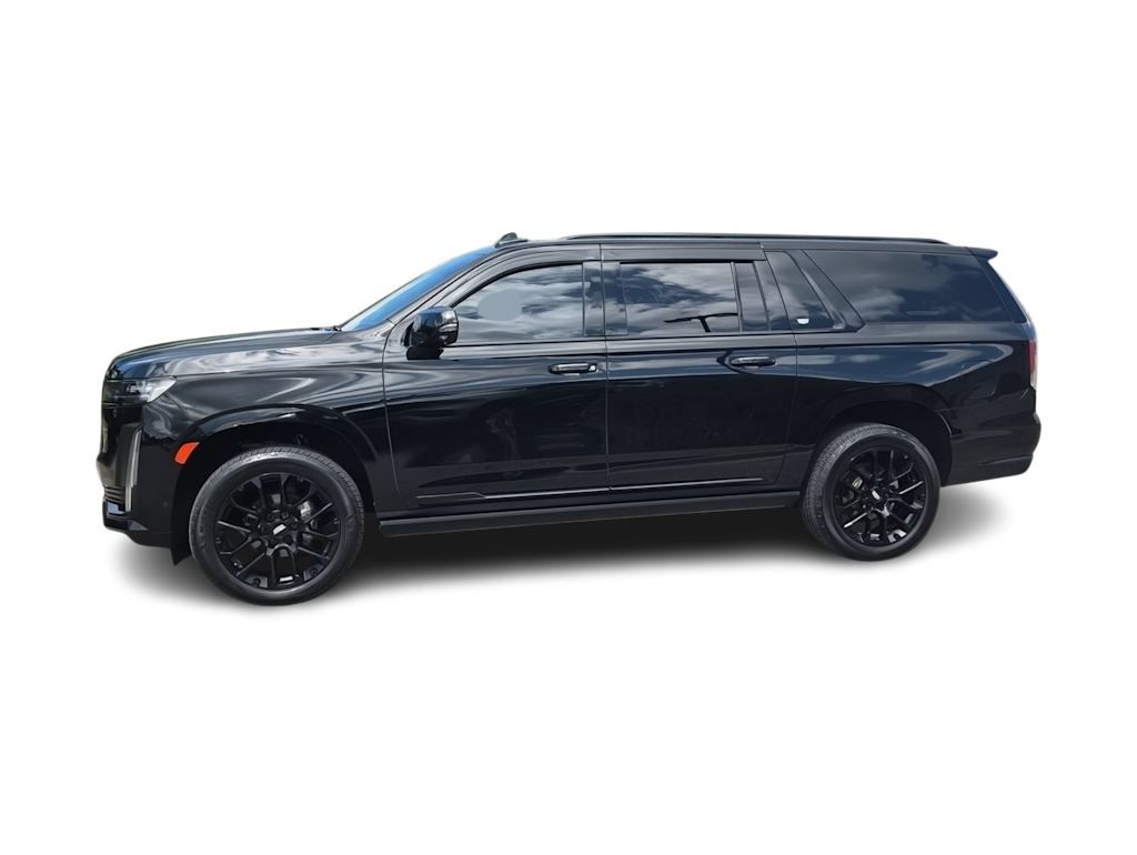 Thumbnail: 2022 Cadillac Escalade - 3