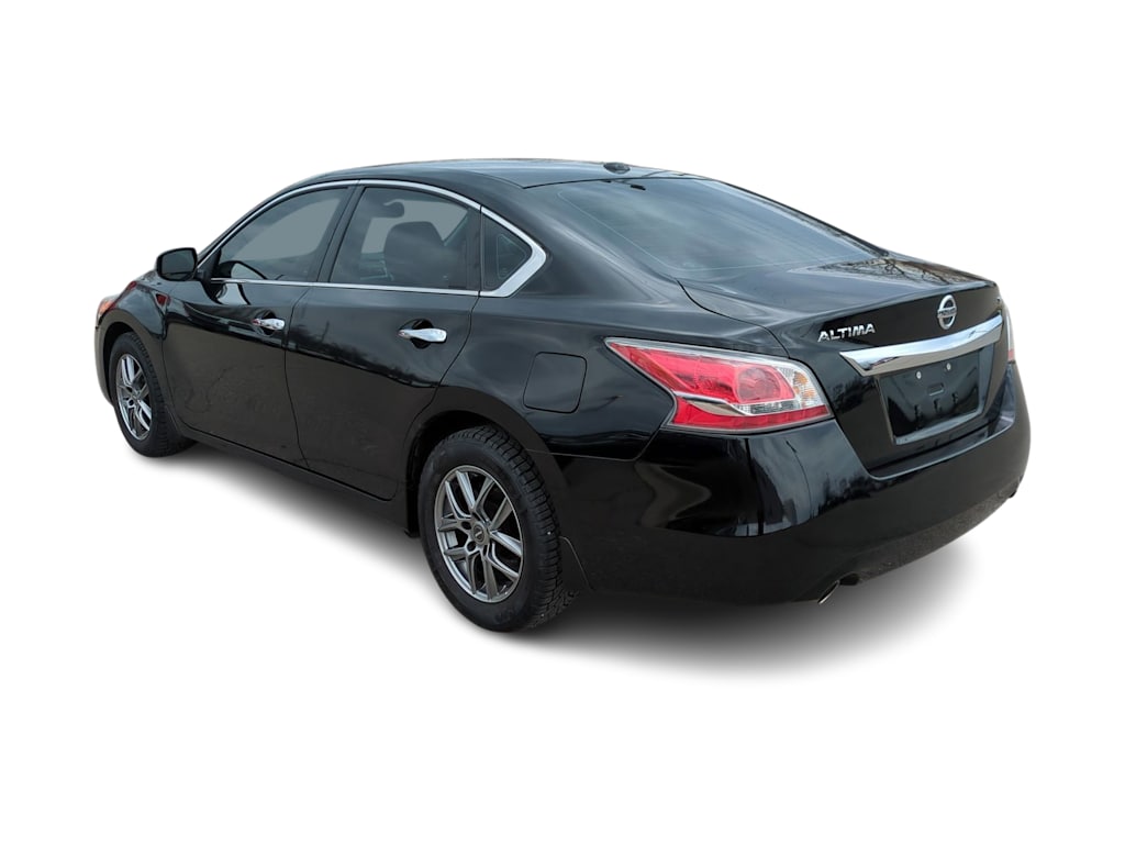 Thumbnail: 2015 Nissan Altima - 4