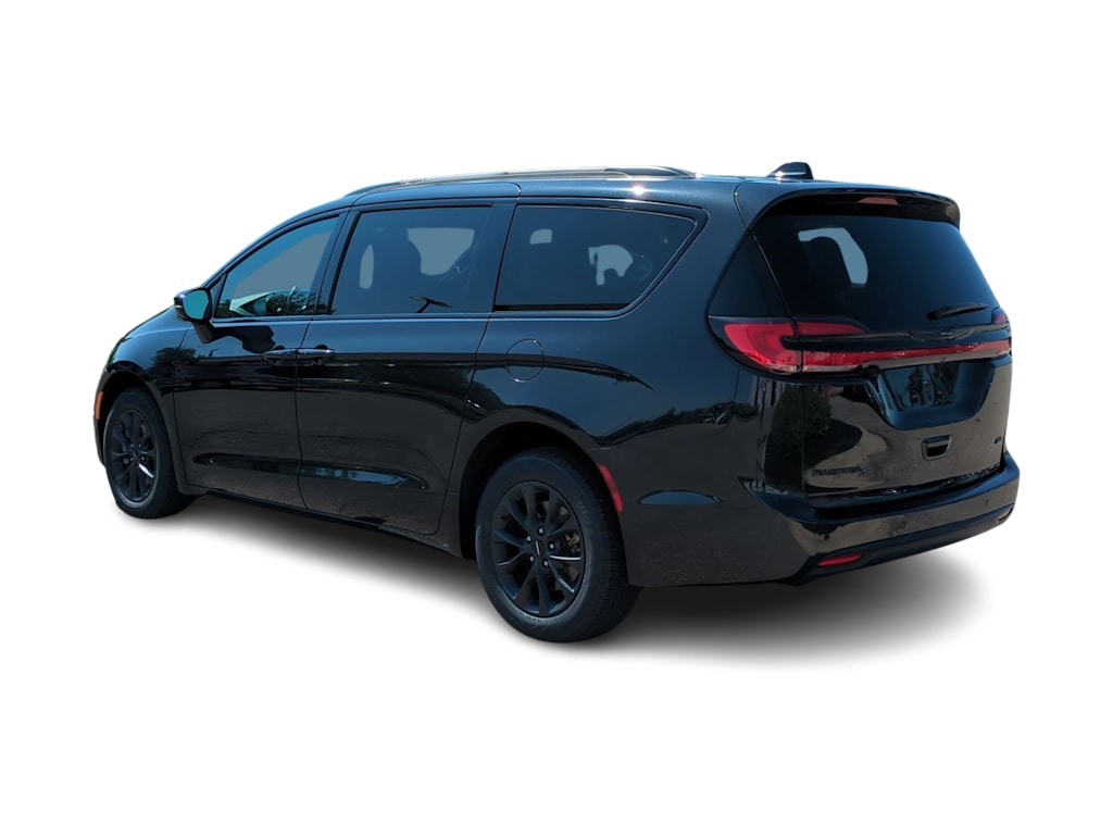 Thumbnail: 2021 Chrysler Pacifica - 4