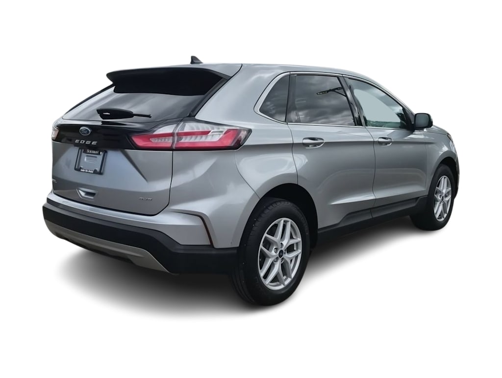 Thumbnail: 2021 Ford Edge - 21