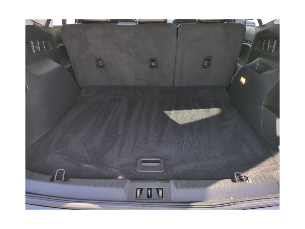 Thumbnail: 2015 Ford Edge - 17