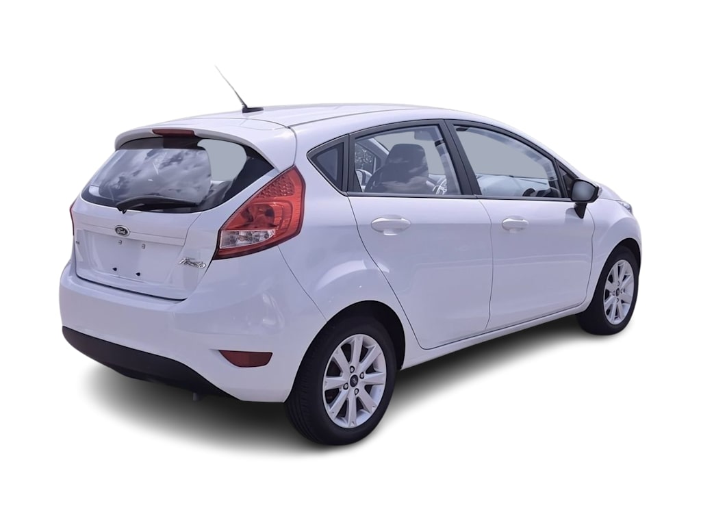 Thumbnail: 2013 Ford Fiesta - 21